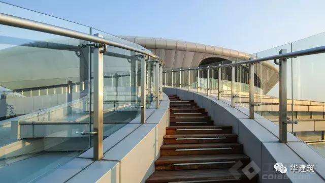 凹凸有致”地强化在地性——昆山电子展示馆和自行车展示馆的图11